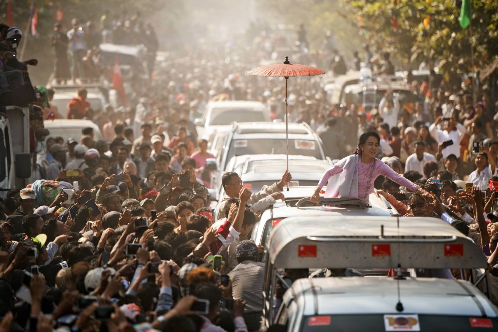 Il corteo di Aung San Suu Kyi in Myanmar
