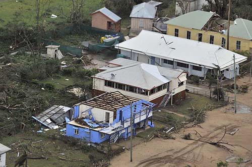 I danni del ciclone Yasi in Australia