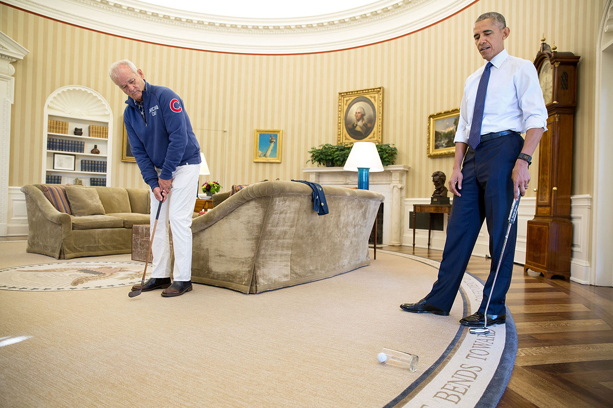 Obama gioca a golf con Bill Murray