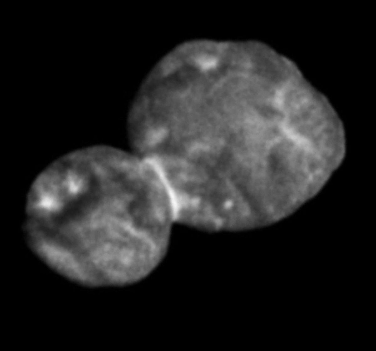 Ultima Thule fotografata dalla sonda New Horizons della NASA